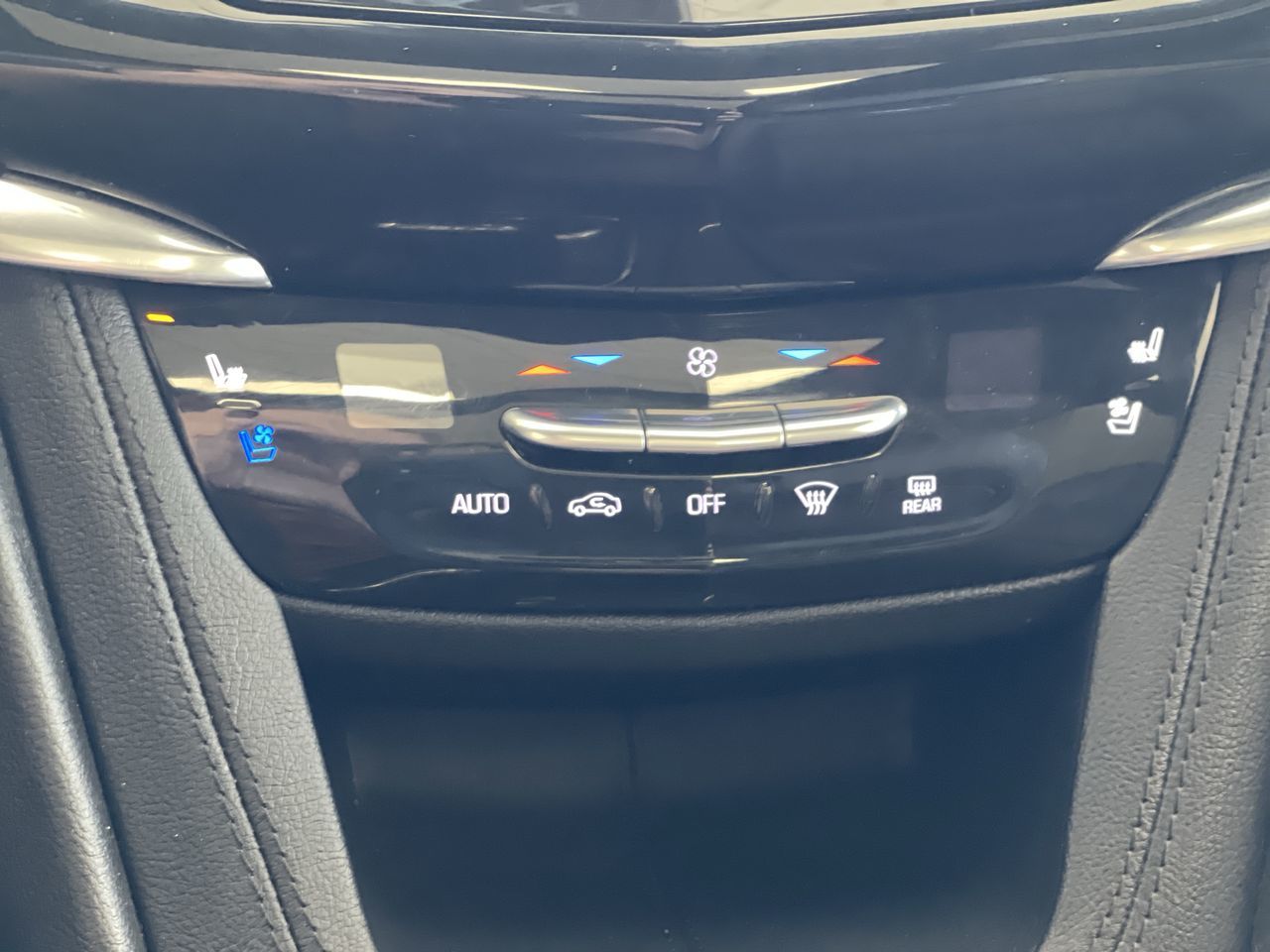 2021 Cadillac XT6