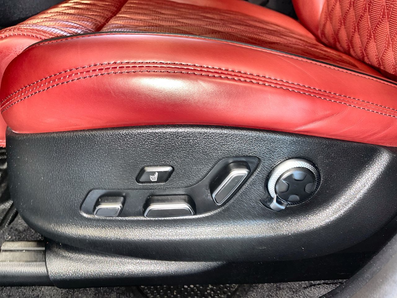 2022 GENESIS GV70 in Regina, Saskatchewan