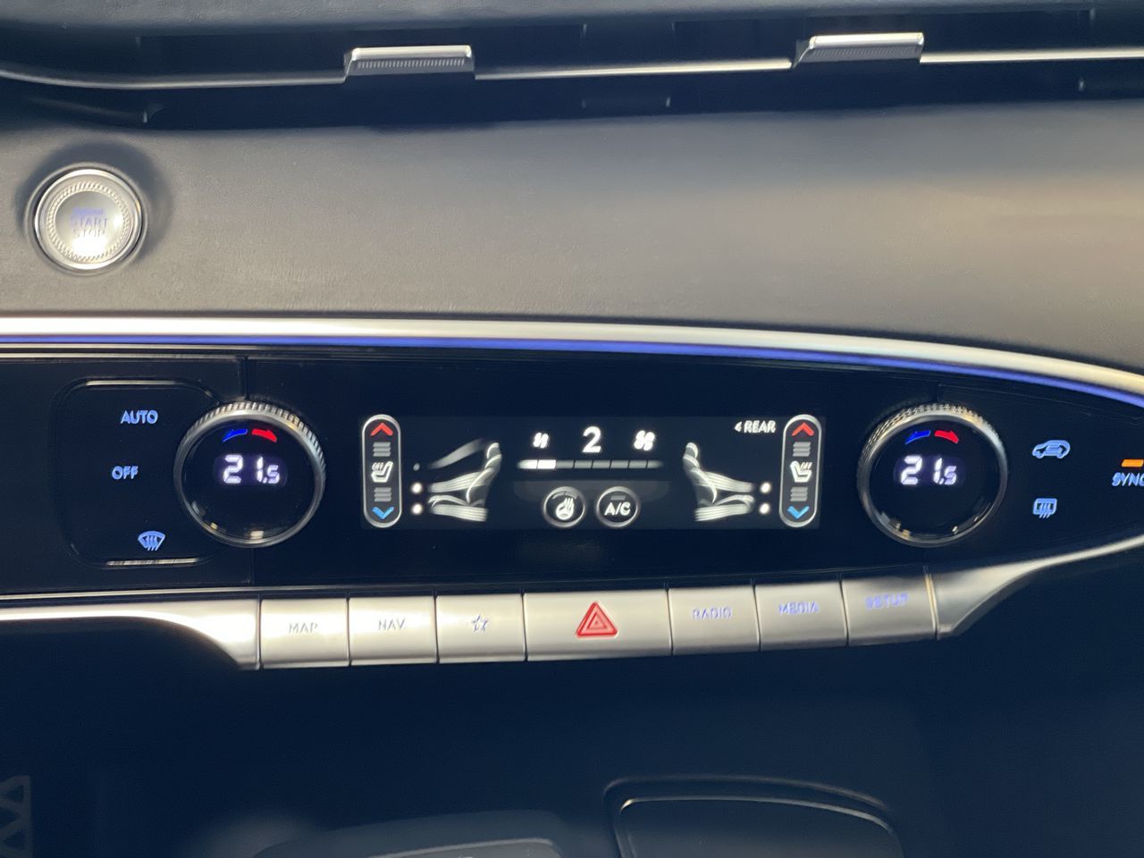 2023 GENESIS GV70