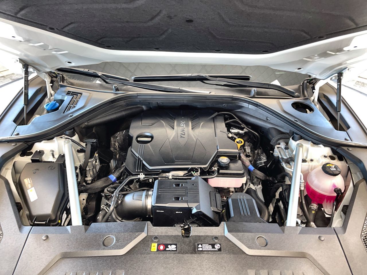 2023 GENESIS GV70