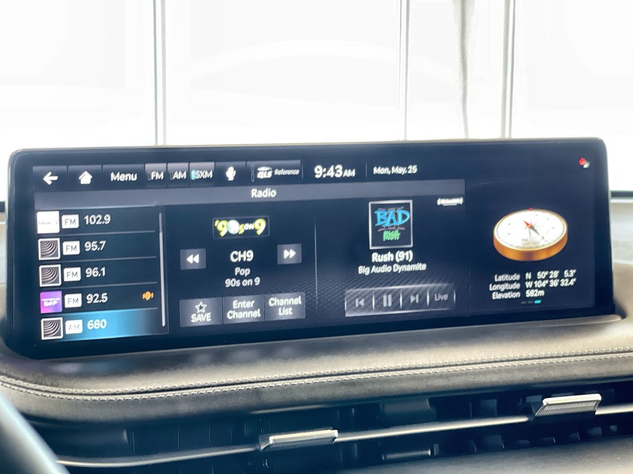 2025 GENESIS GV70