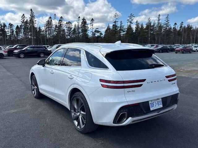2025 GENESIS GV70