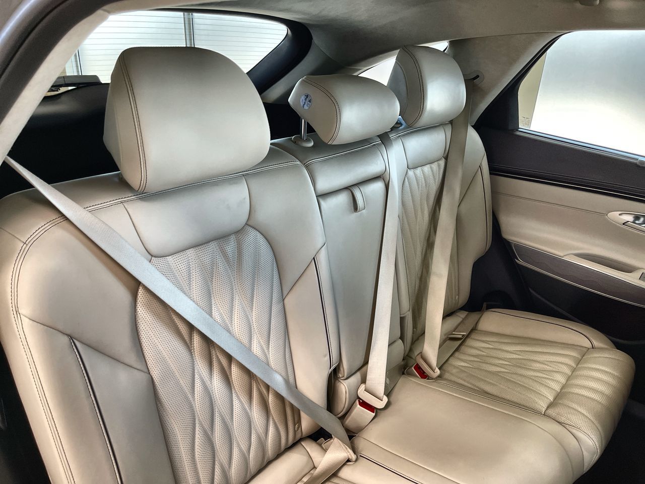 2025 GENESIS GV70