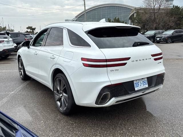 2025 GENESIS GV70