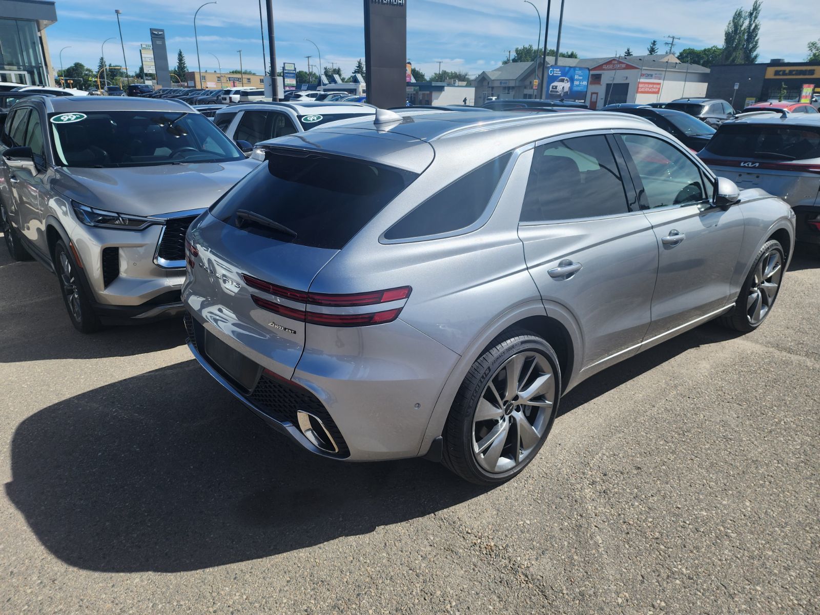 2025 GENESIS GV70