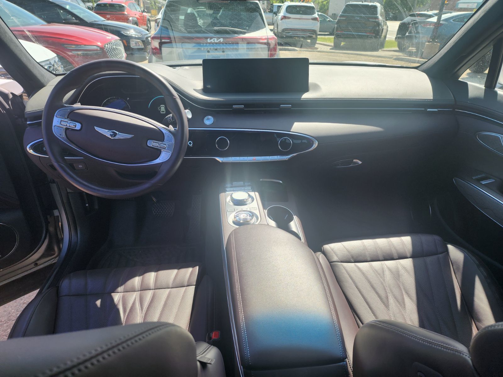 2025 GENESIS GV70