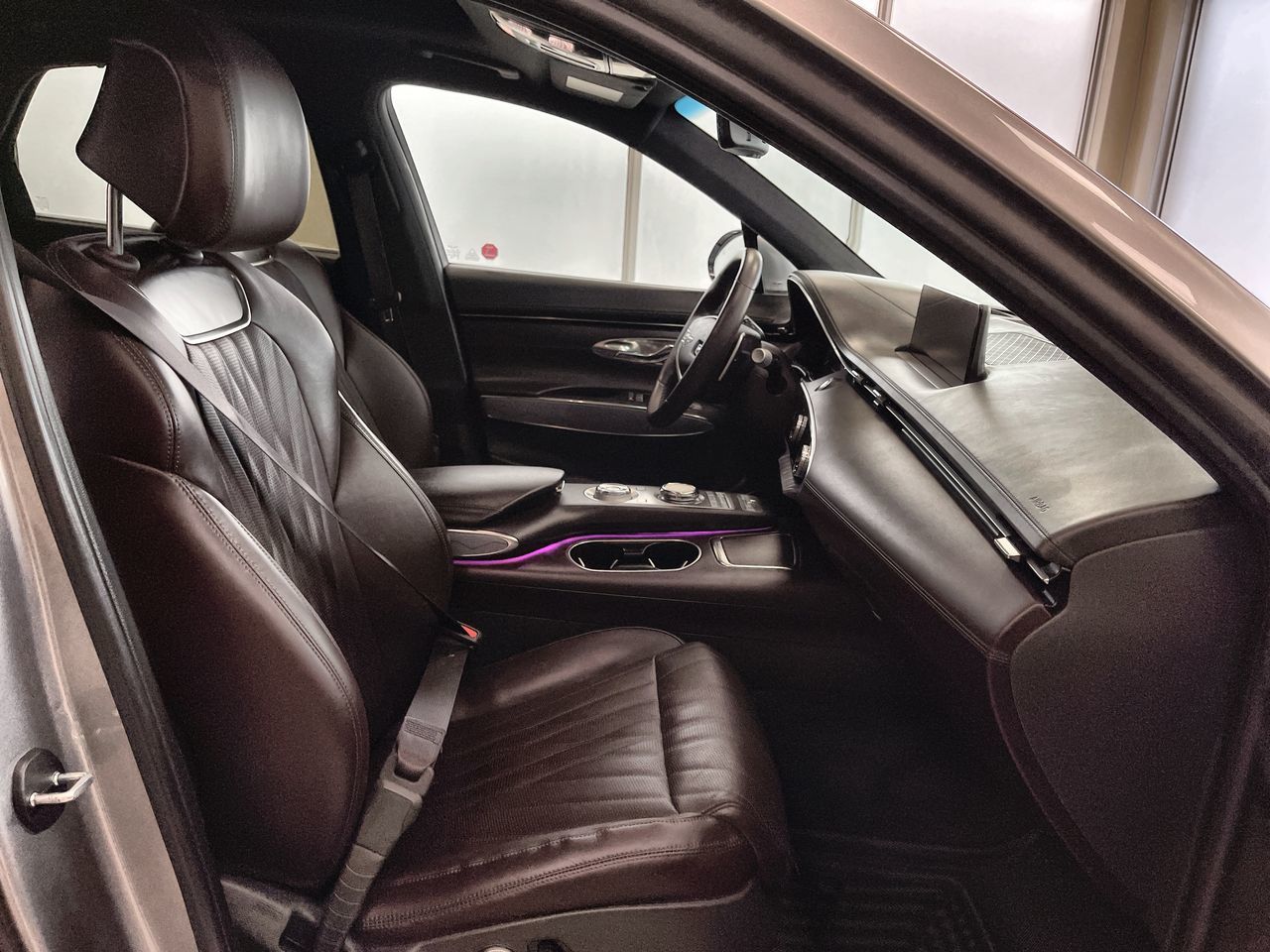 2025 GENESIS GV70