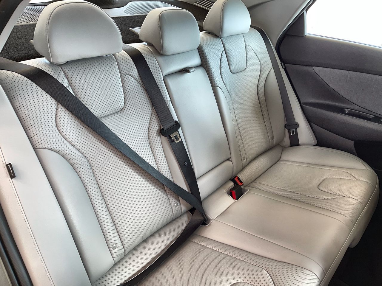 2025 Hyundai Elantra Hybrid in Regina, Saskatchewan