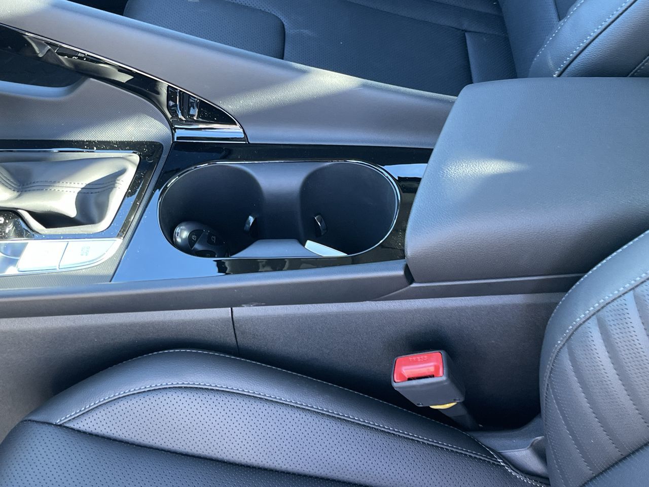 2025 Hyundai Elantra Hybrid in Regina, Saskatchewan