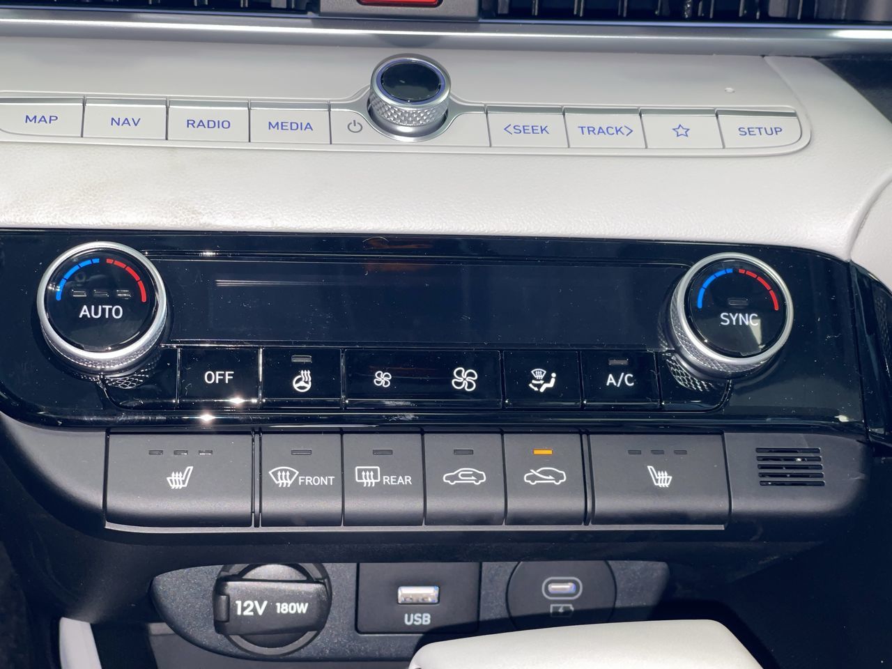 2025 Hyundai Elantra Hybrid in Regina, Saskatchewan