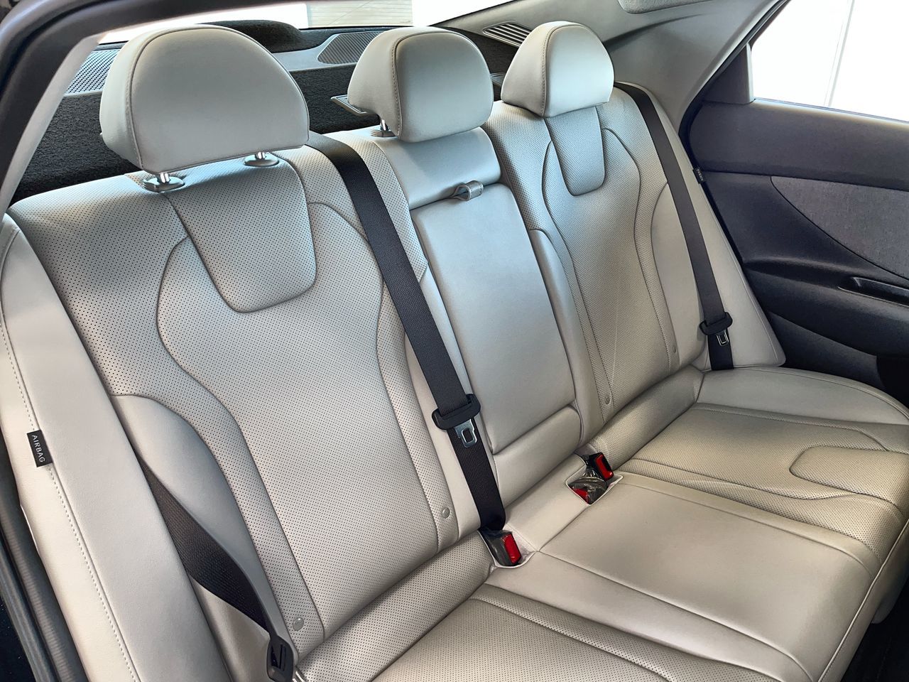 2025 Hyundai Elantra Hybrid in Regina, Saskatchewan