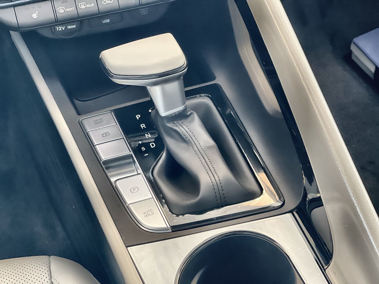 2025 Hyundai ELANTRA Hybrid