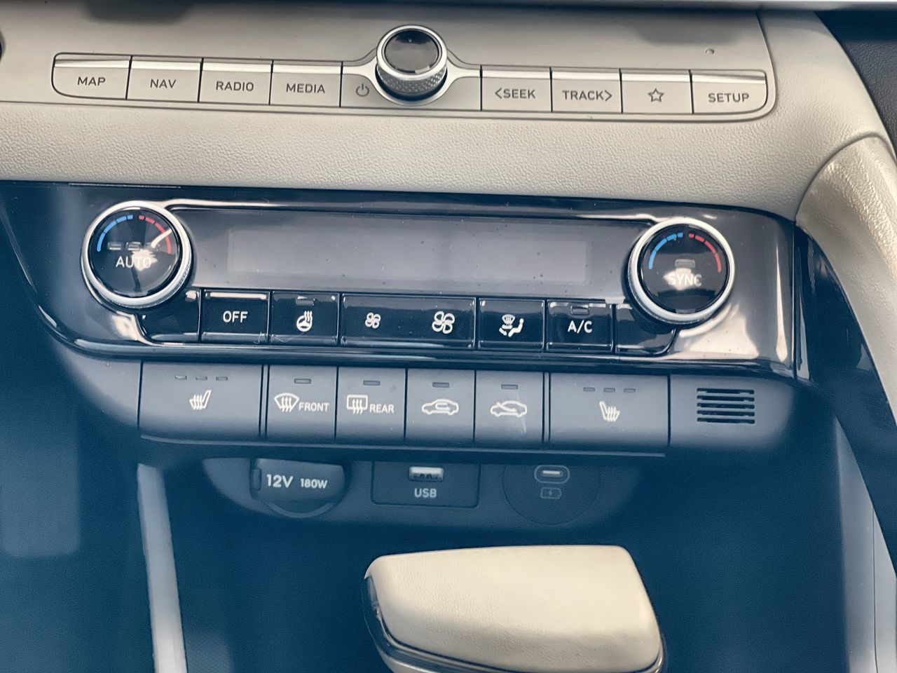 2025 Hyundai ELANTRA Hybrid