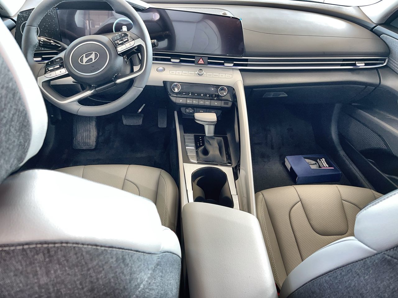 2025 Hyundai ELANTRA Hybrid