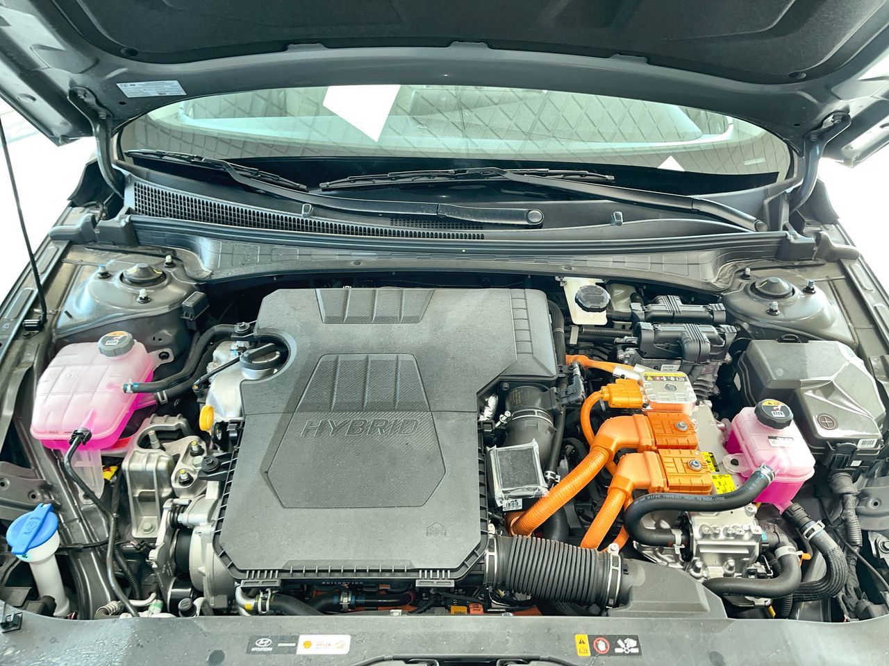 2025 Hyundai ELANTRA Hybrid