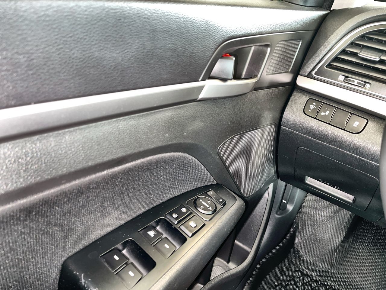 2017 Hyundai Elantra Sedan