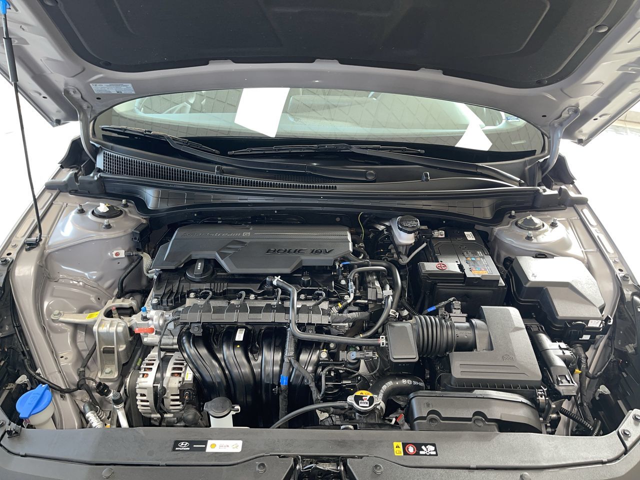 Hyundai Elantra Sedan  2023 à Regina, Saskatchewan