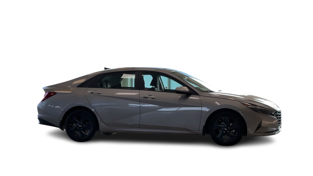 Hyundai Elantra Sedan  2023 à Regina, Saskatchewan