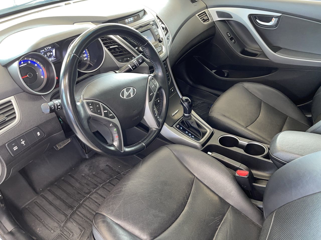 Hyundai Elantra  2014 à Regina, Saskatchewan