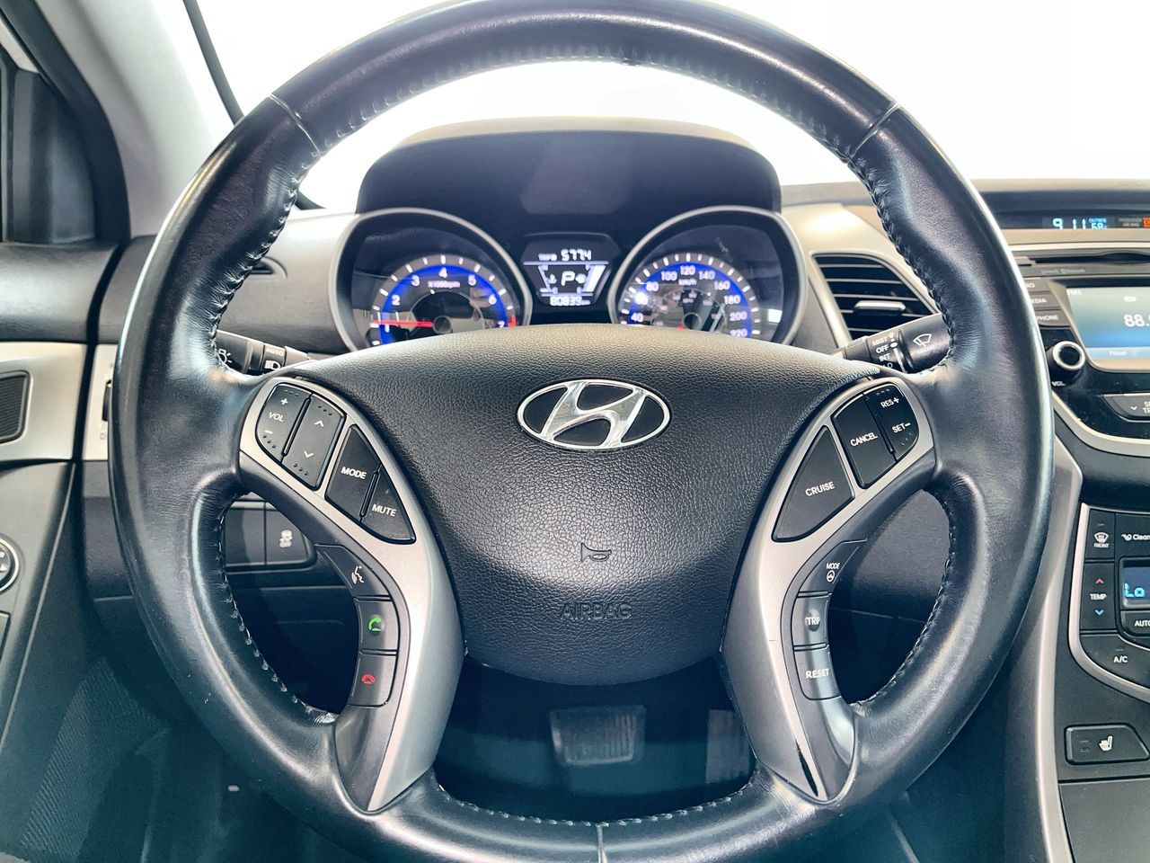 Hyundai Elantra  2014 à Regina, Saskatchewan