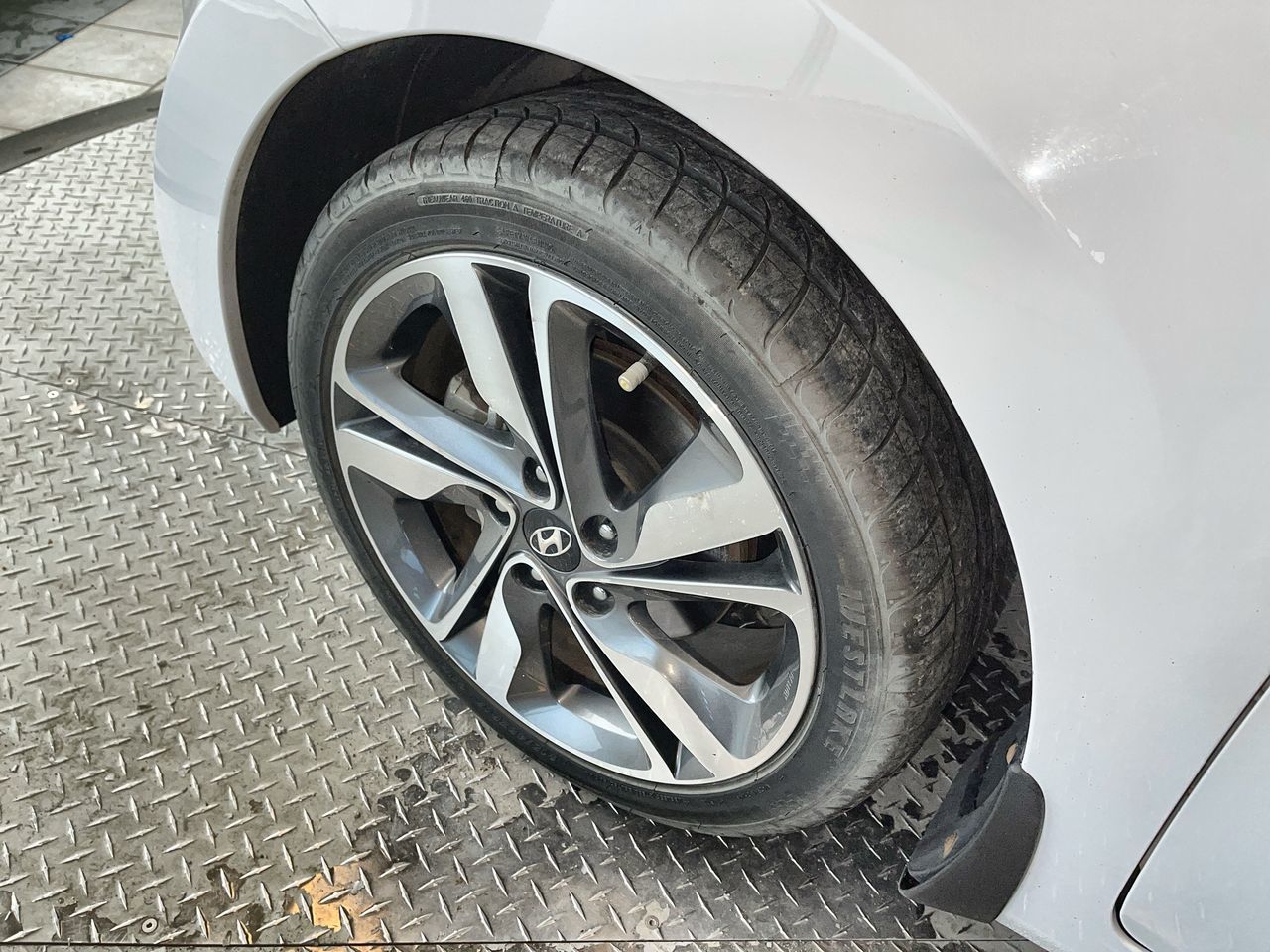 Hyundai Elantra  2014 à Regina, Saskatchewan