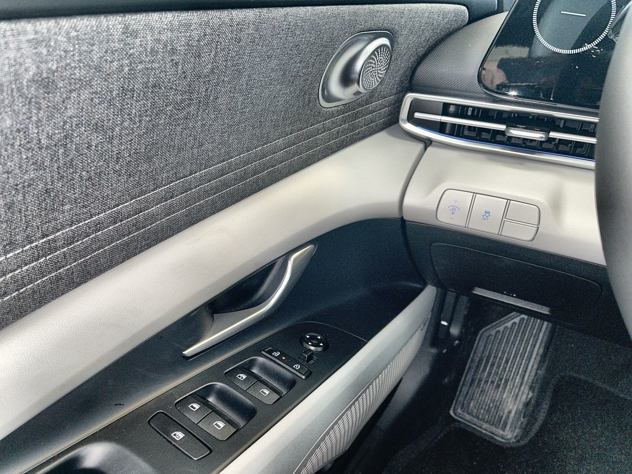 2025 Hyundai Elantra in Regina, Saskatchewan