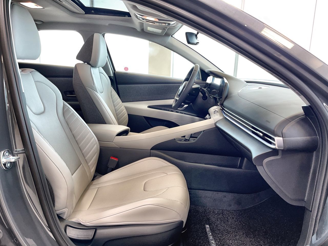 2025 Hyundai Elantra in Regina, Saskatchewan