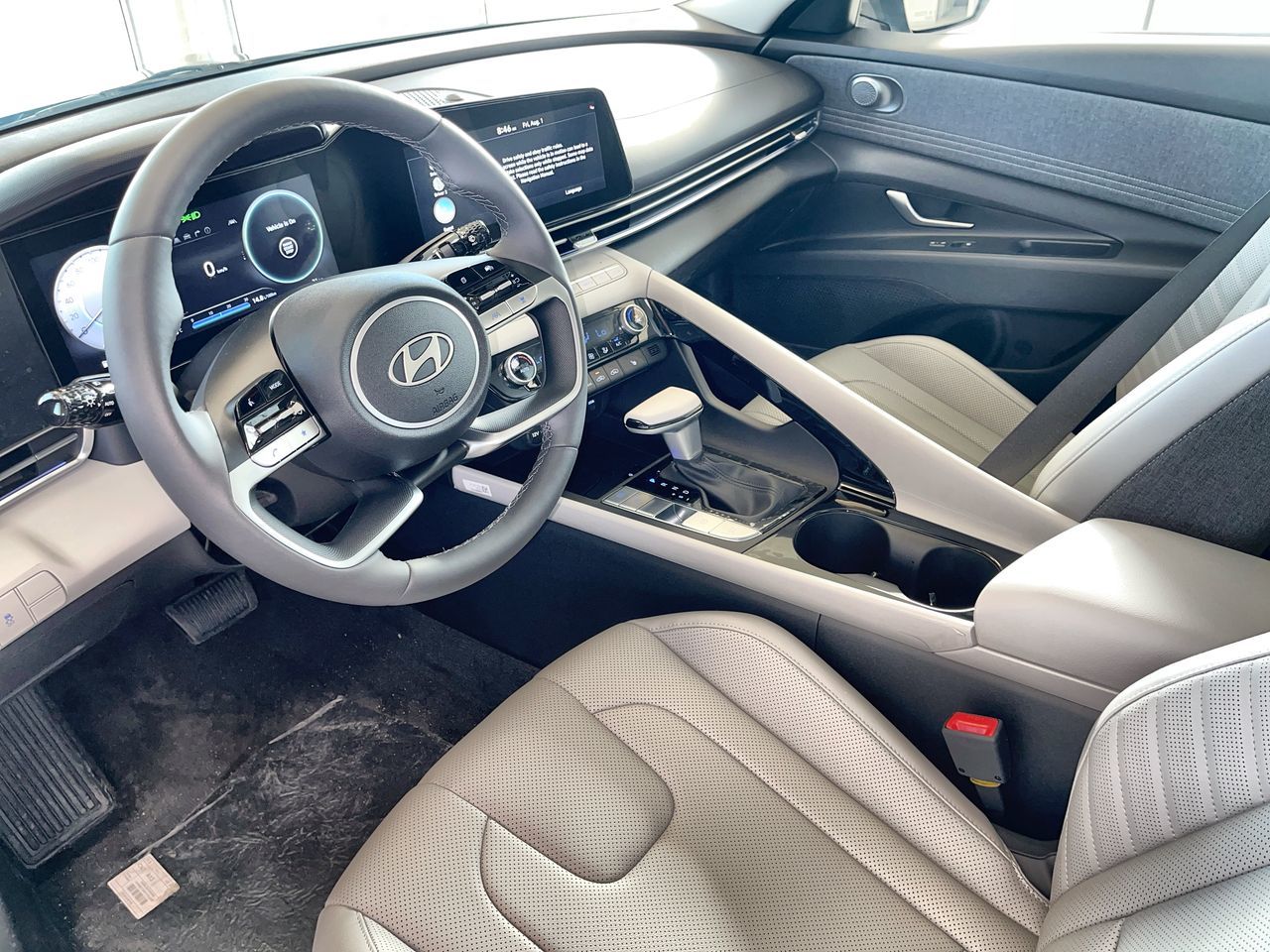 2025 Hyundai Elantra in Regina, Saskatchewan