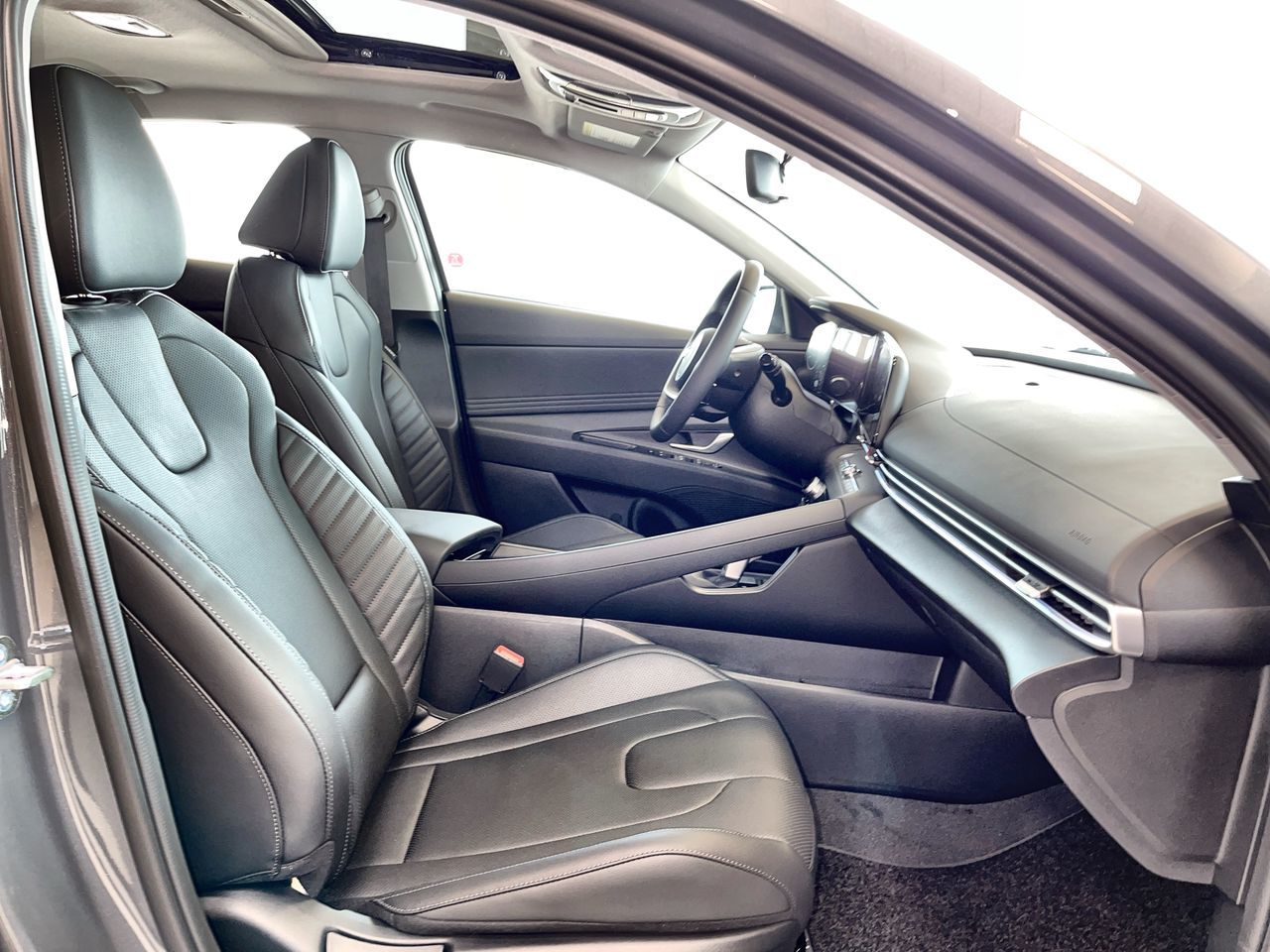 2025 Hyundai Elantra in Regina, Saskatchewan