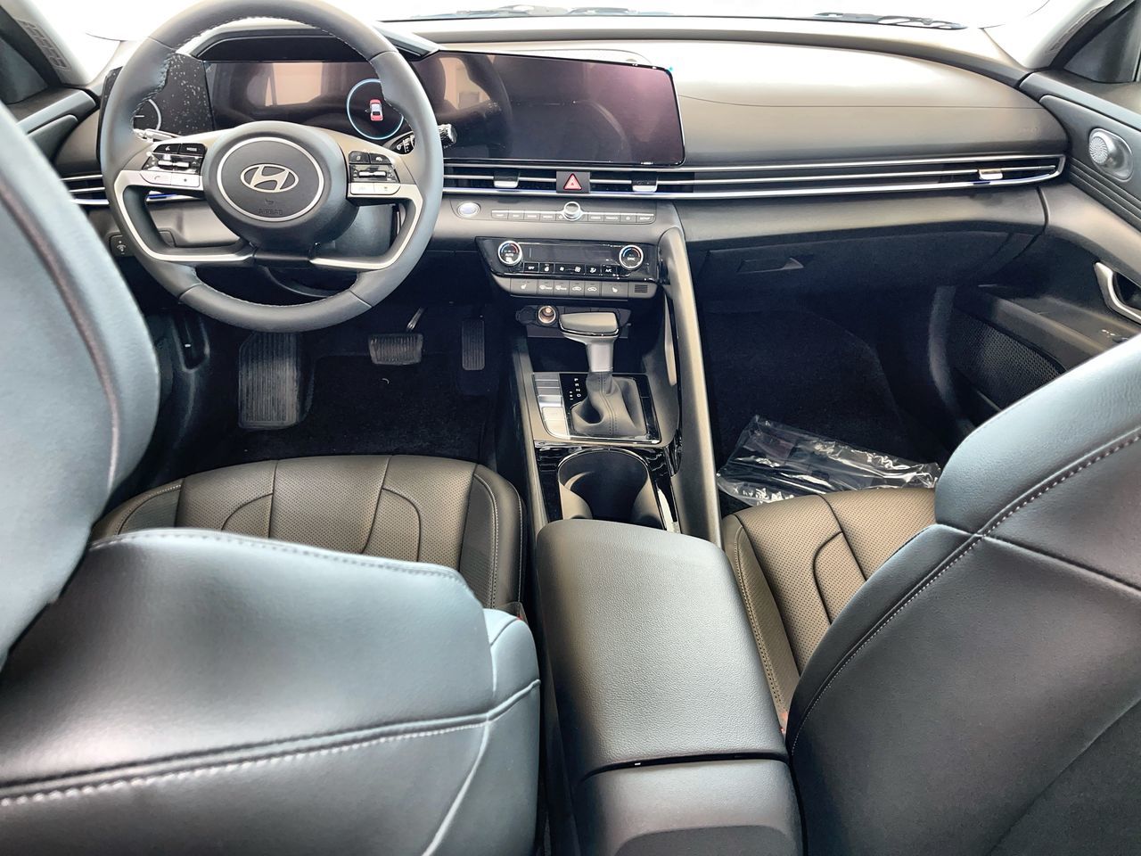 2025 Hyundai Elantra in Regina, Saskatchewan