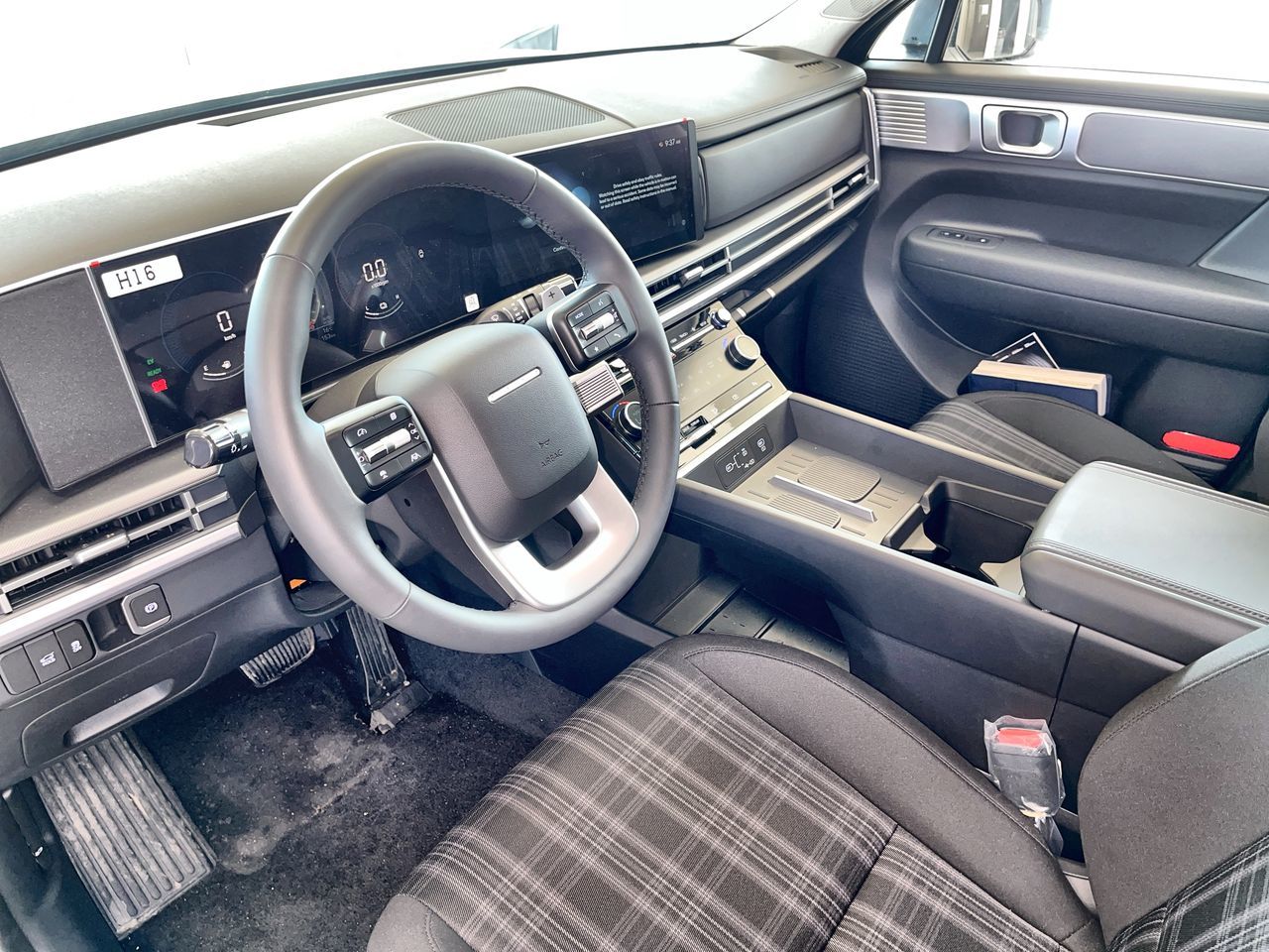 2025 Hyundai Santa Fe Hybrid in Regina, Saskatchewan