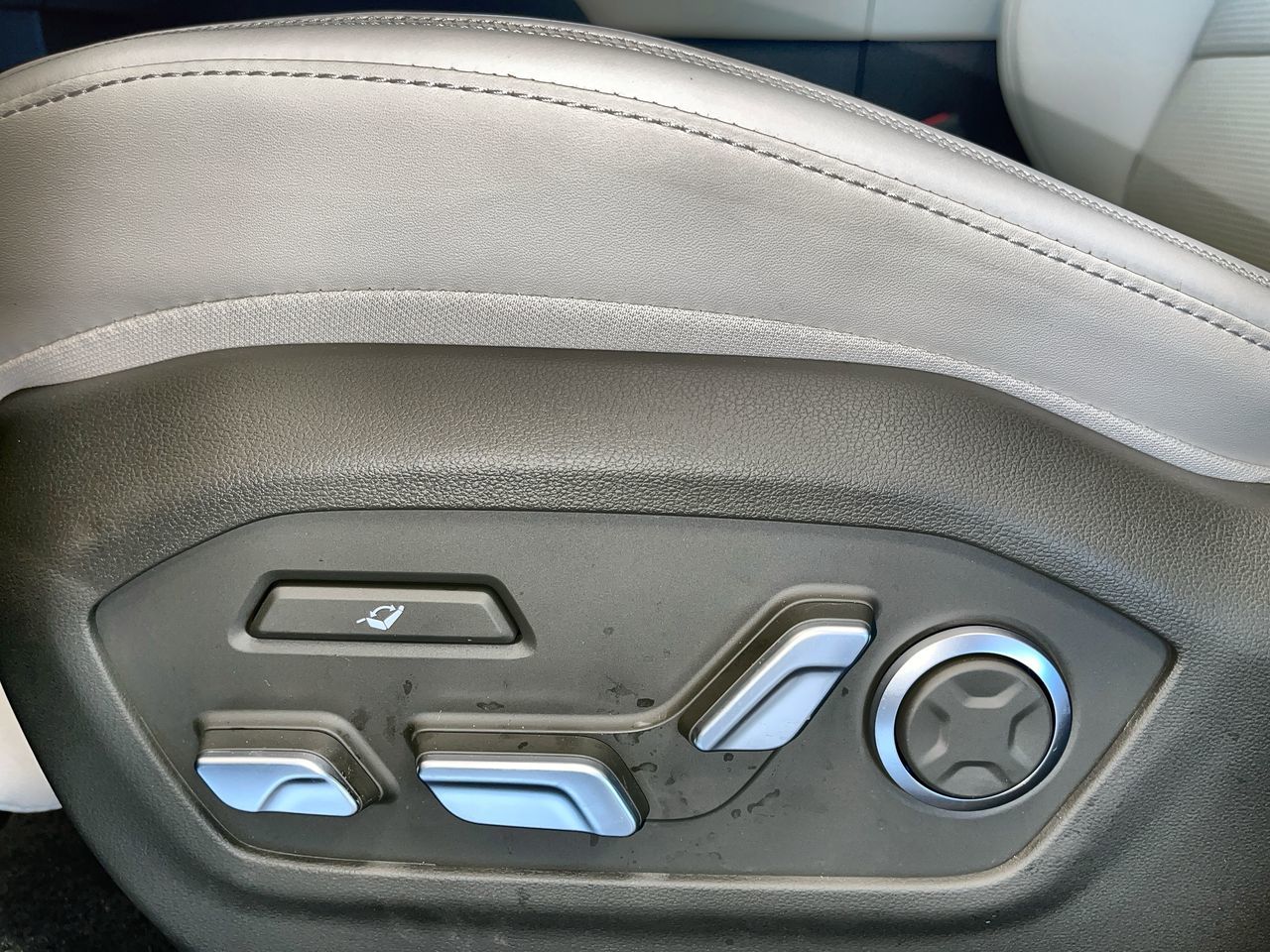 2026 Hyundai Santa Fe Hybrid