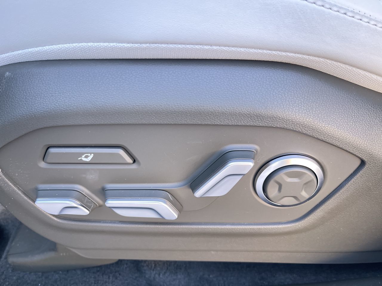 2026 Hyundai Santa Fe Hybrid