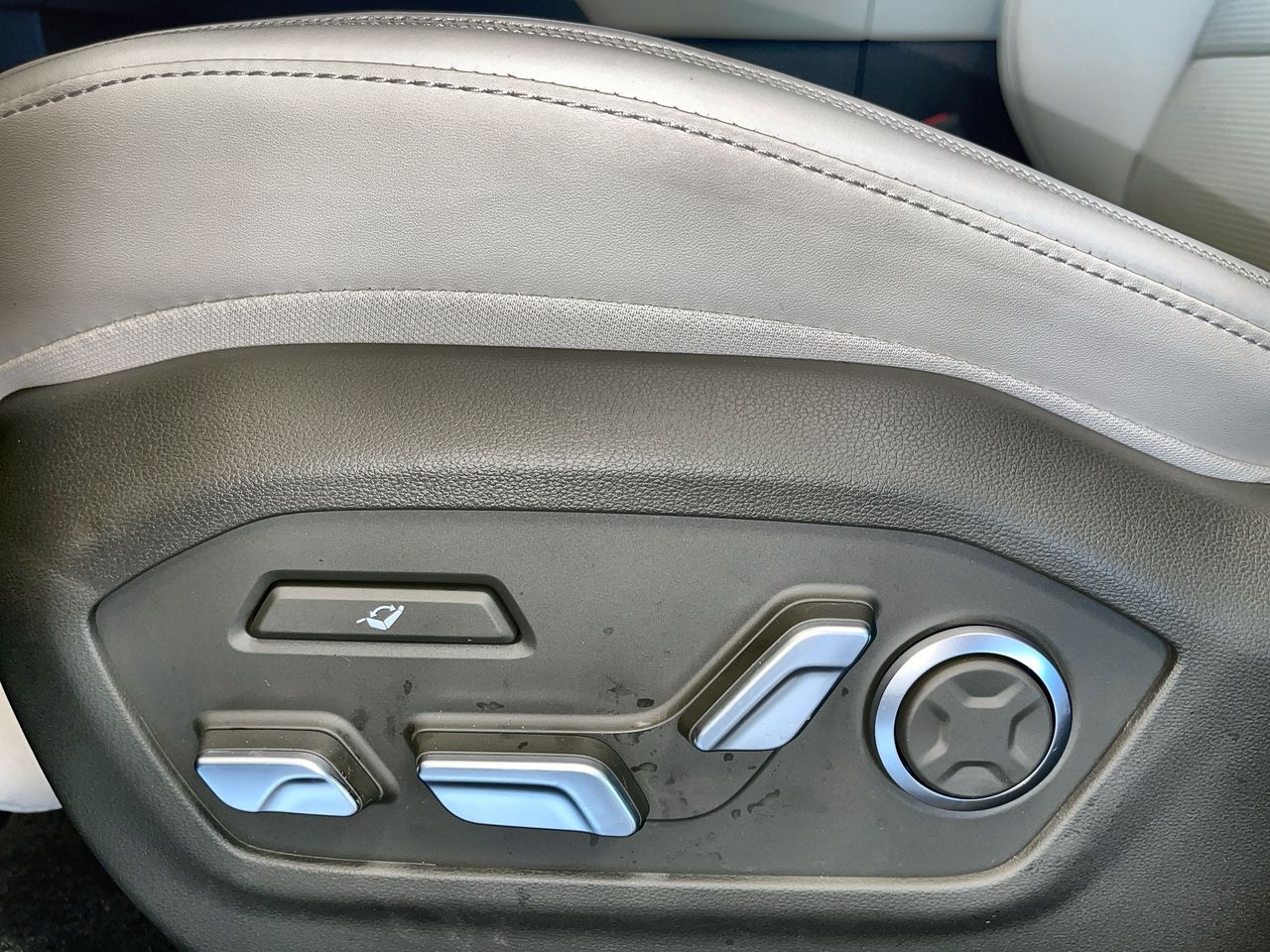 2027 Hyundai Santa Fe Hybrid
