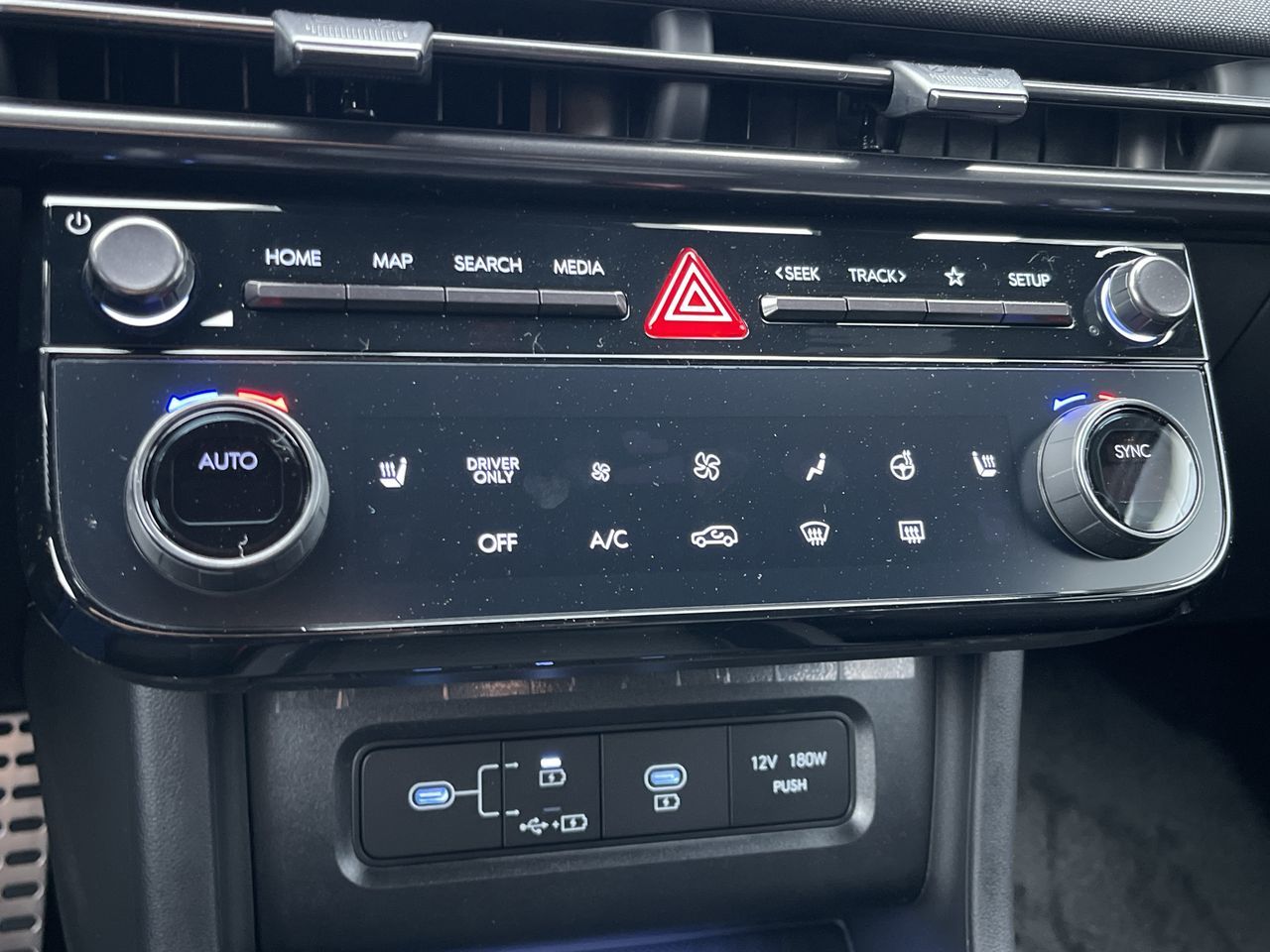 2025 Hyundai Tucson Hybrid