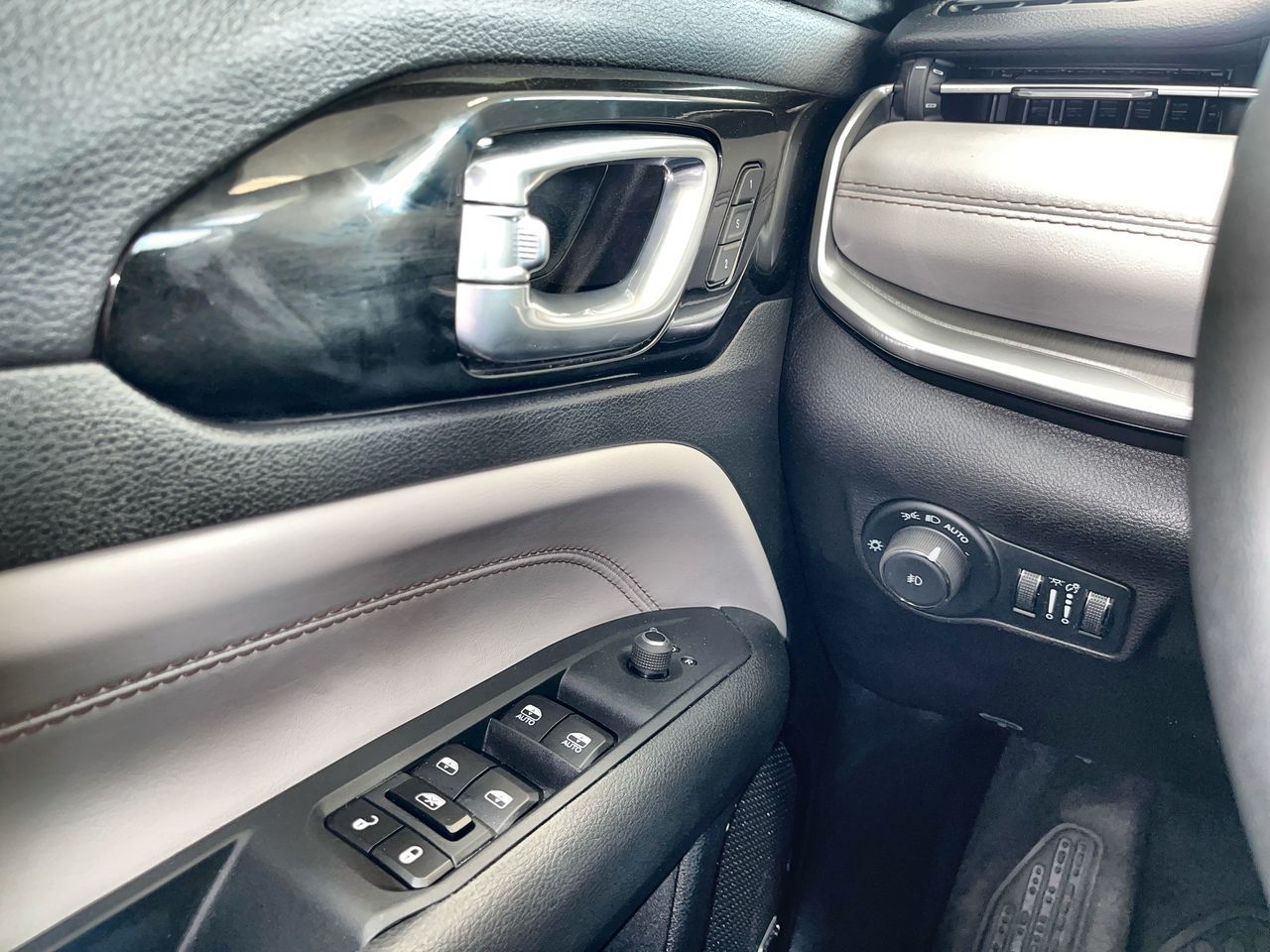 2025 Jeep Compass in Regina, Saskatchewan