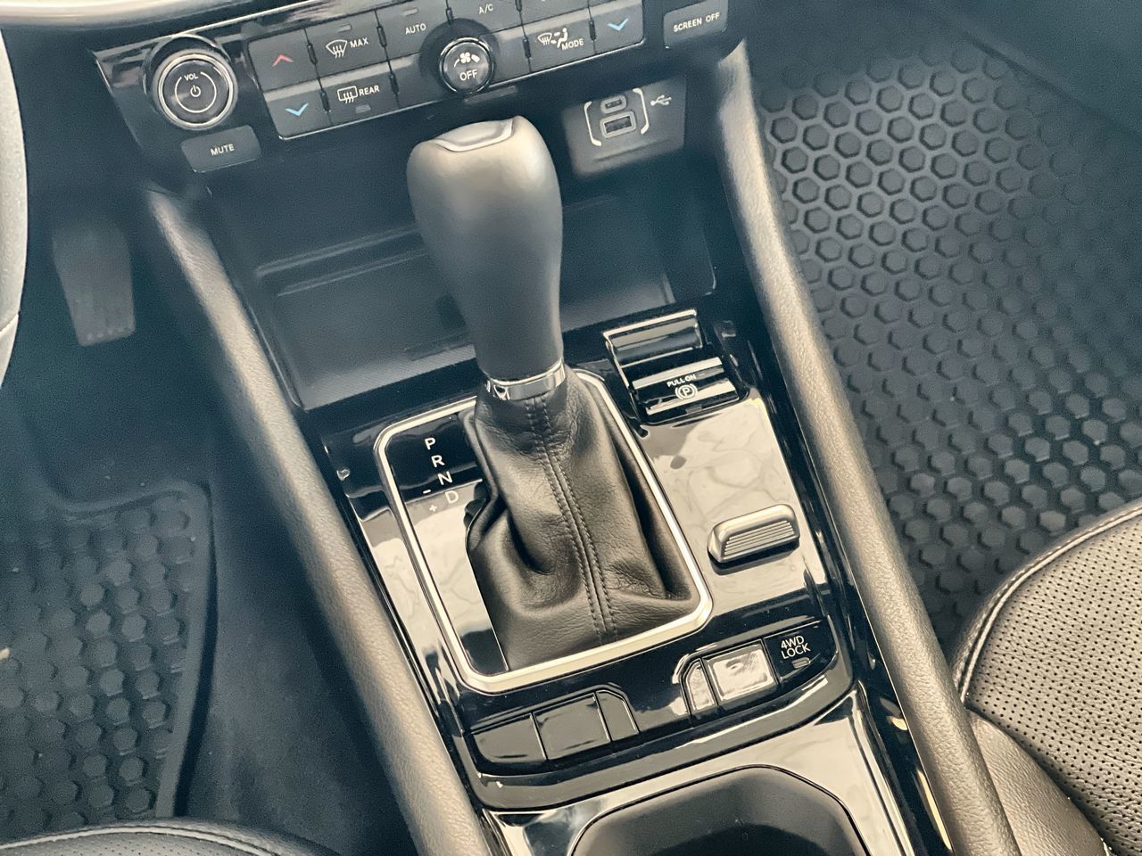2025 Jeep Compass in Regina, Saskatchewan