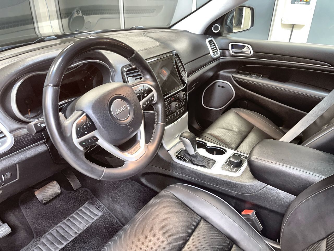 2020 Jeep Grand Cherokee 4X4 in Regina, Saskatchewan