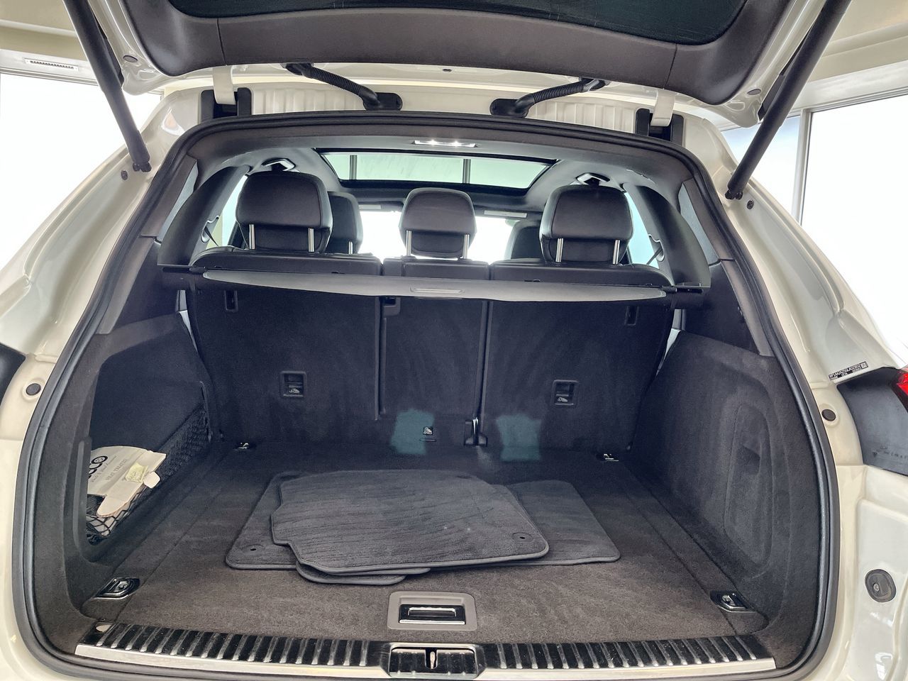 2016 Porsche Cayenne in Regina, Saskatchewan