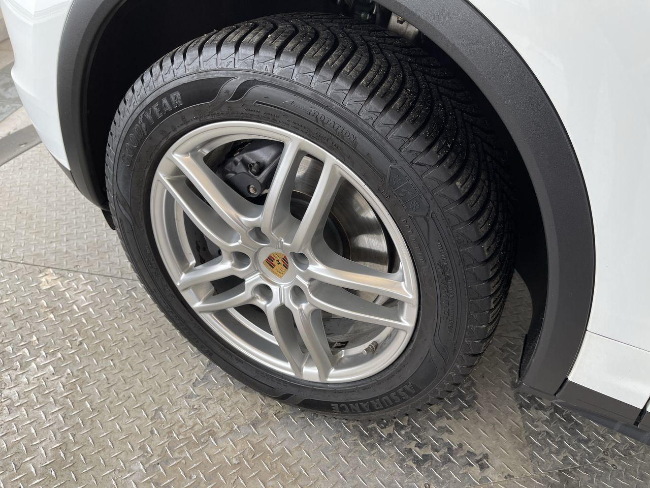 2016 Porsche Cayenne in Regina, Saskatchewan