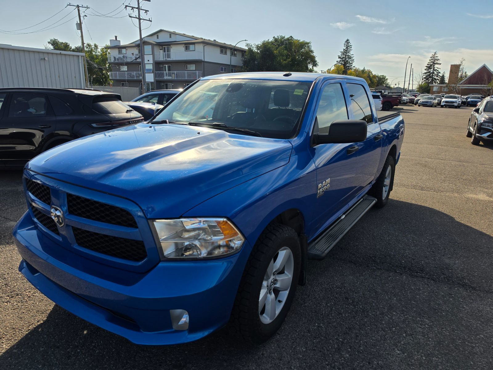 2023 Ram RAM 1500 Classic Crew Cab 4x4 (DS)