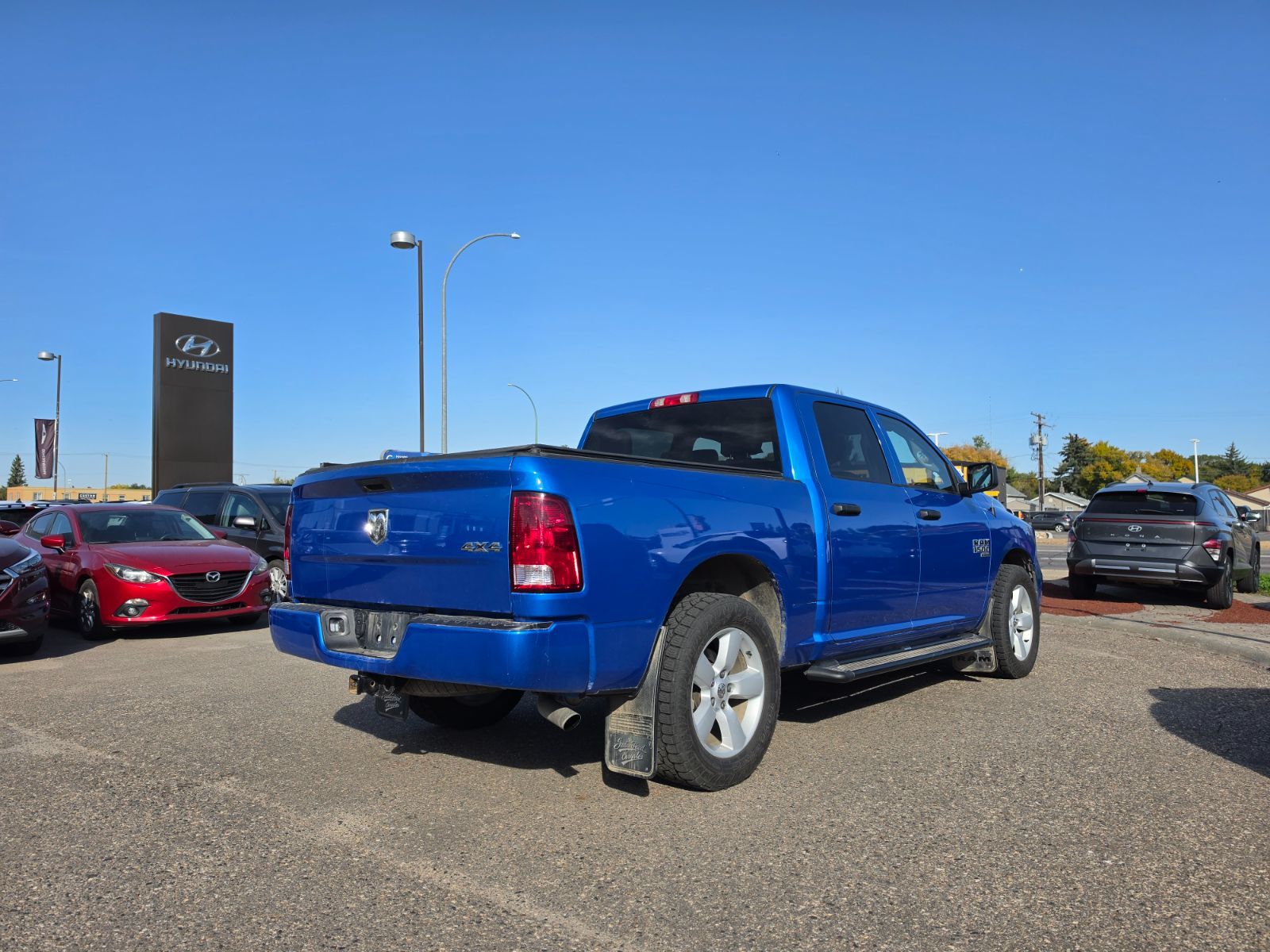 2023 Ram RAM 1500 Classic Crew Cab 4x4 (DS)