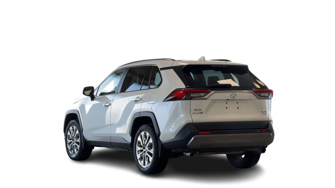 Toyota RAV4  2021 à Regina, Saskatchewan