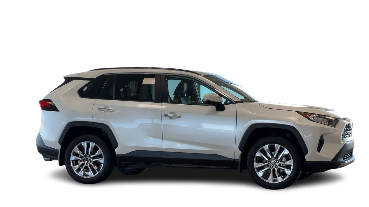 Toyota RAV4  2021 à Regina, Saskatchewan