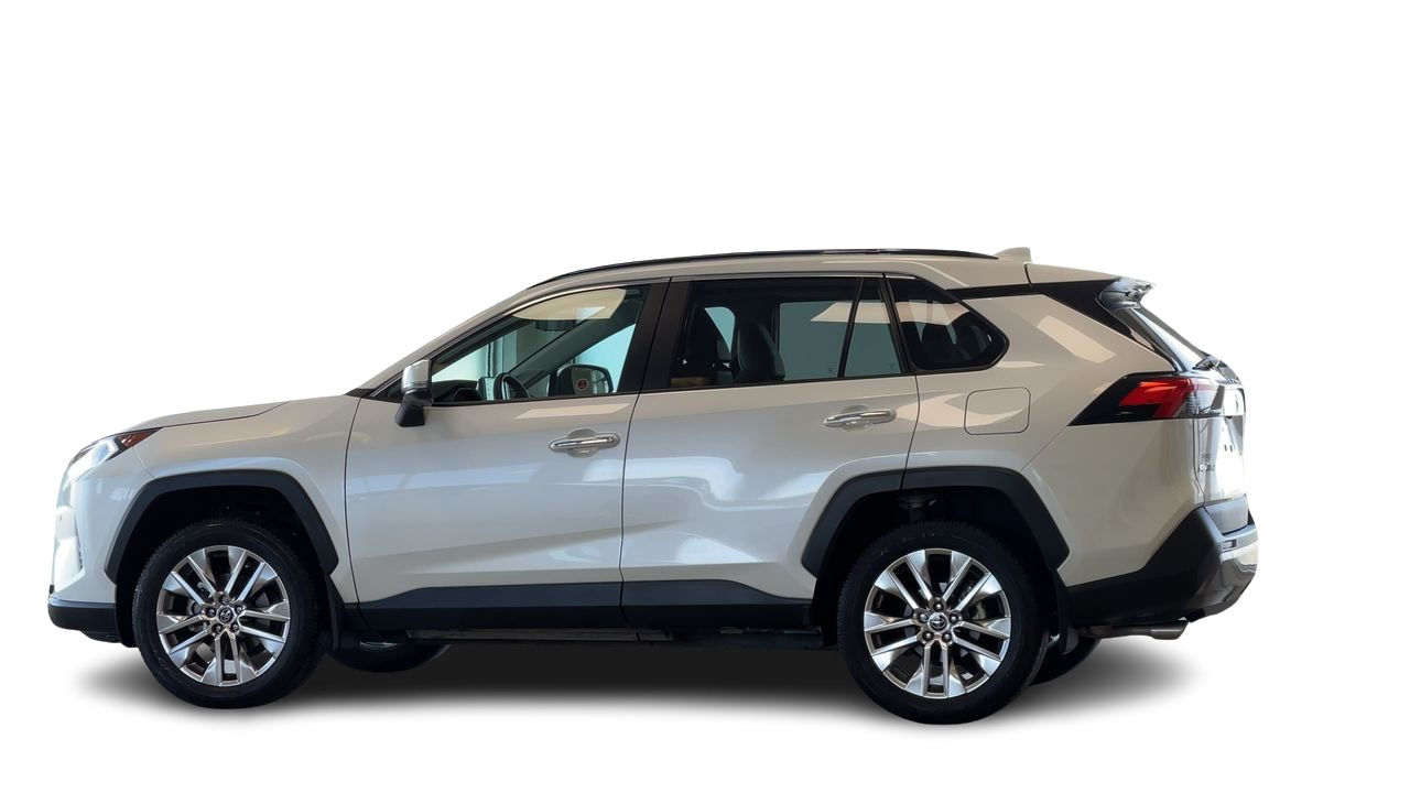 Toyota RAV4  2021 à Regina, Saskatchewan