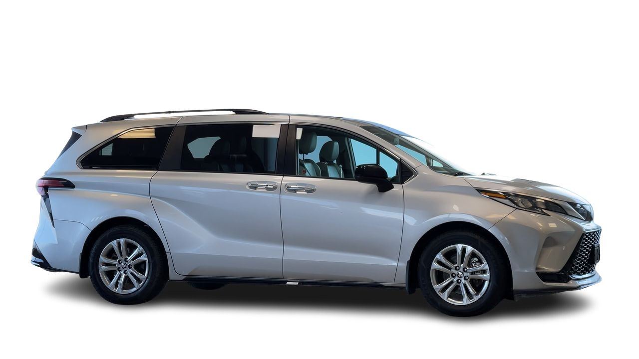 2022 Toyota Sienna Hybrid