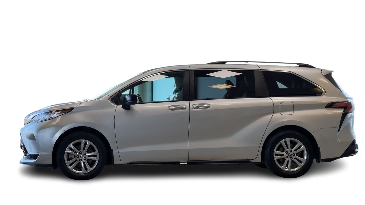 2022 Toyota Sienna Hybrid