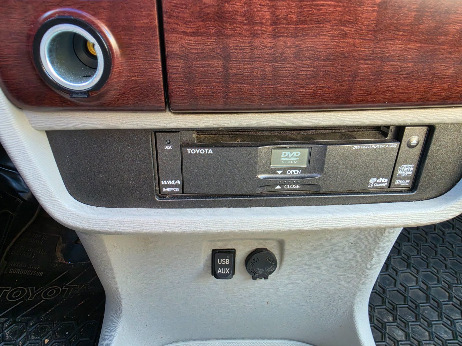 2012 Toyota Sienna