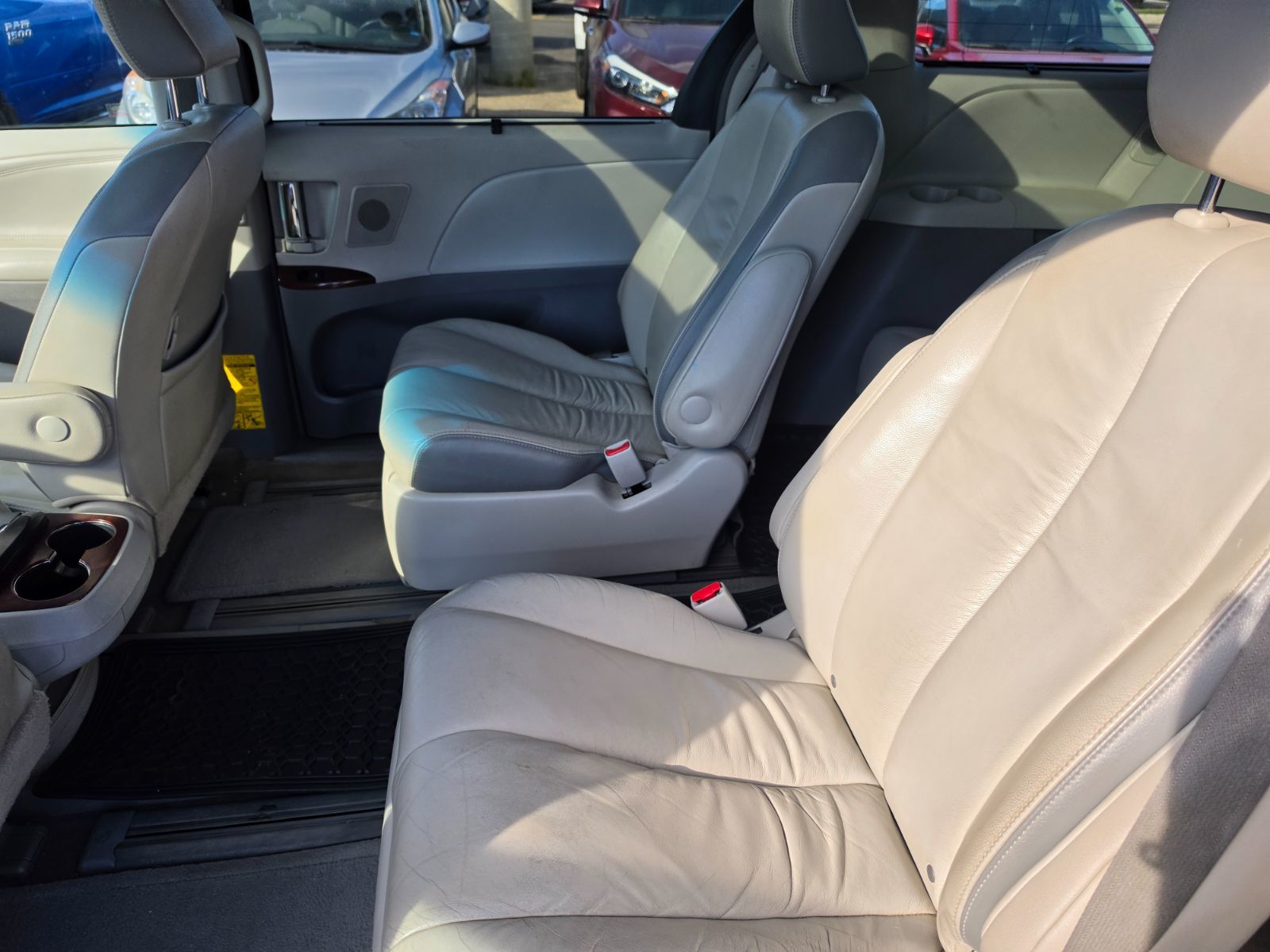 2012 Toyota Sienna