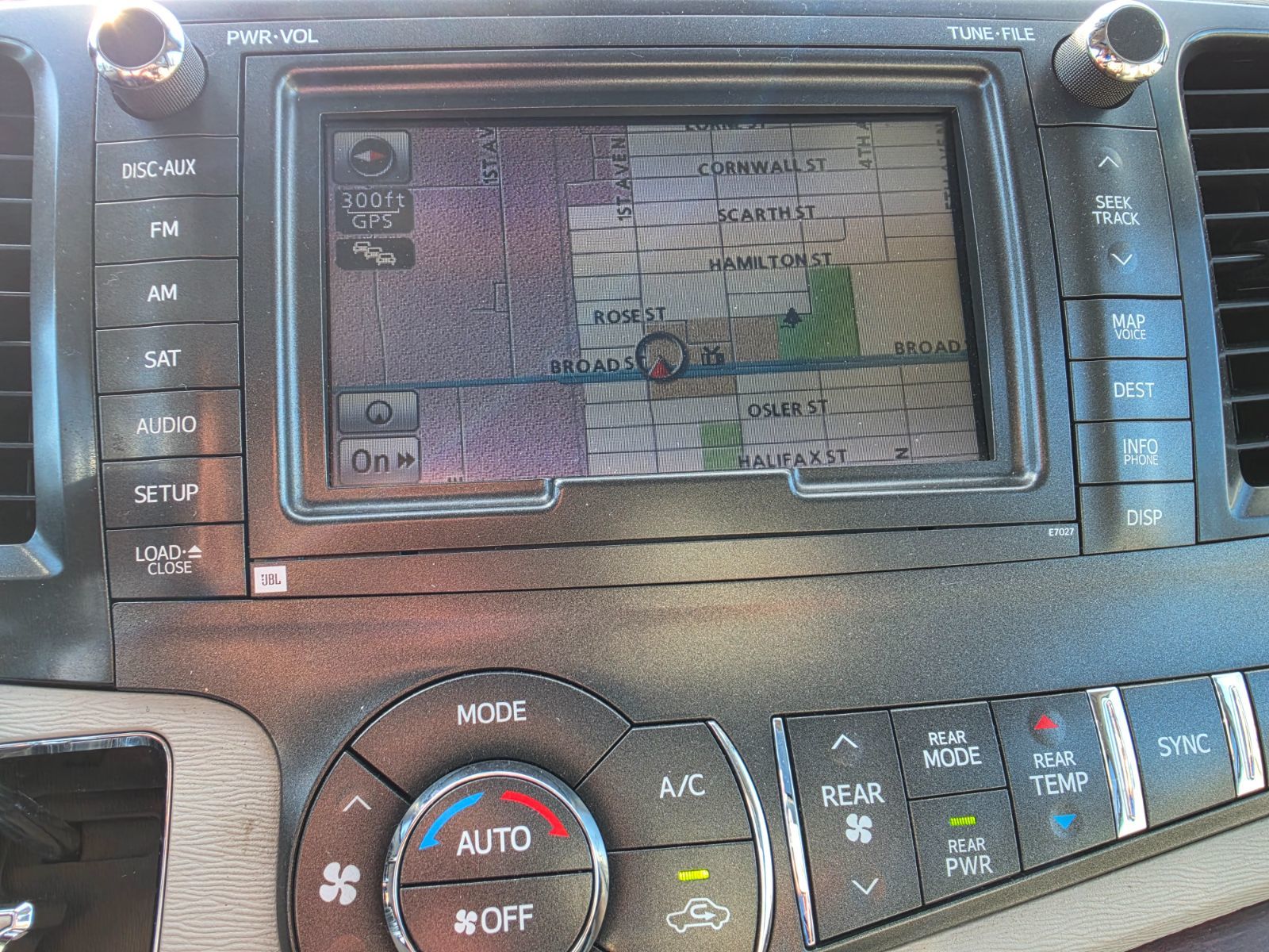 2012 Toyota Sienna